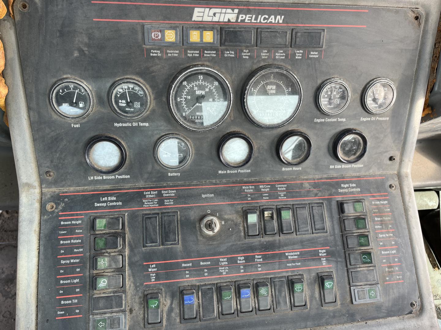 ./imagenes/INVOICE/2019/16478/CAMION BARREDORA ELGIN PELICAN (17).JPG